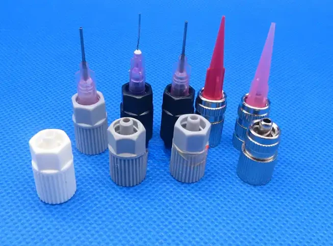 micro-dispensing static mixer applying