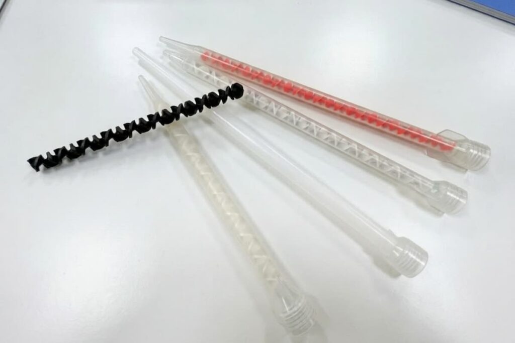 static mixing nozzles