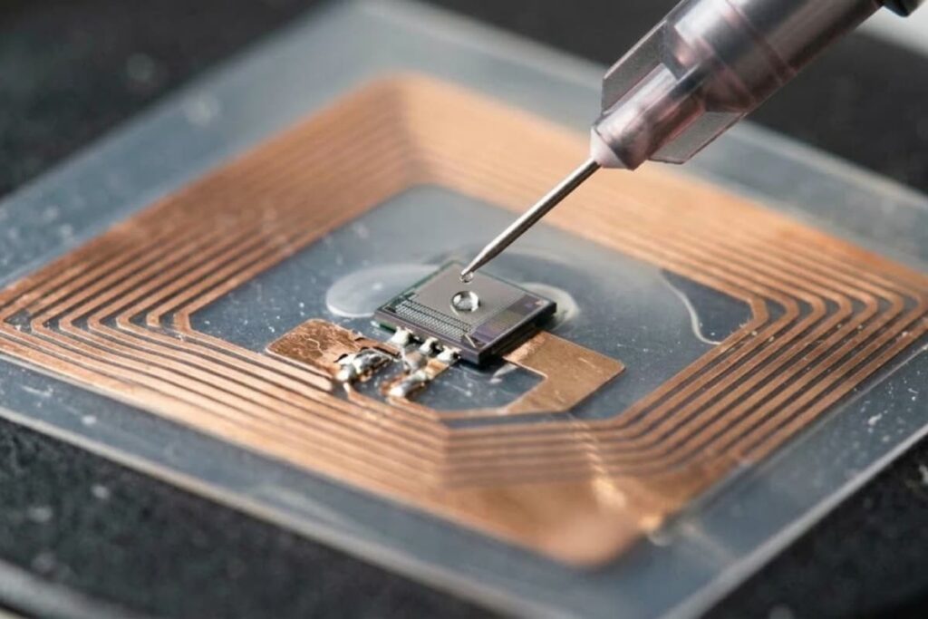 micro-precision dispensing nozzle