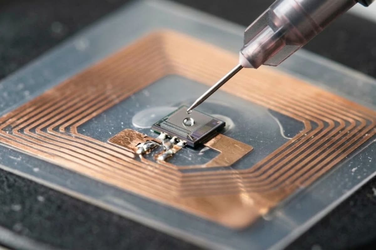 micro-precision dispensing nozzle